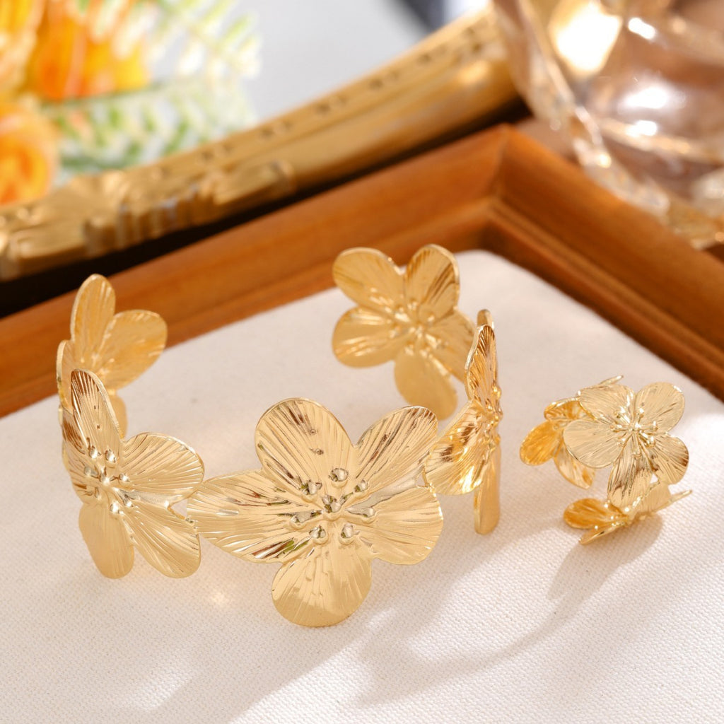 Golden Flower Bracelet And Ring Set