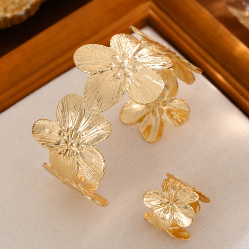Golden Flower Bracelet And Ring Set